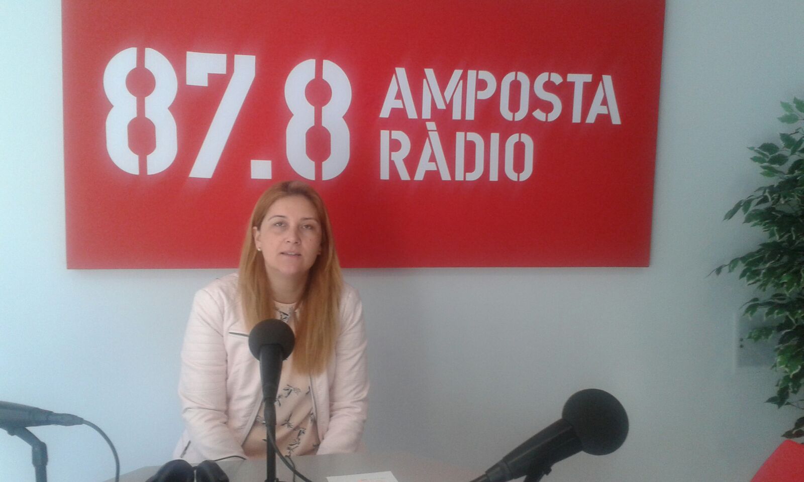 ENTREVISTA A JOANA ESTÉVEZ: VISITES GUIADES 2017